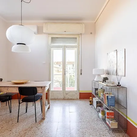 Tilda - Design In The Historic Center Διαμέρισμα