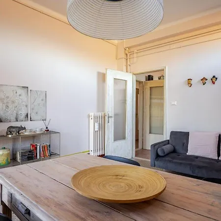 Apartment Tilda - Design In The Historic Center Desenzano del Garda
