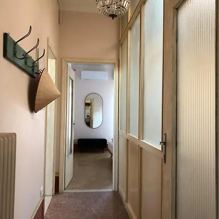 Tilda - Design In The Historic Center * Desenzano del Garda