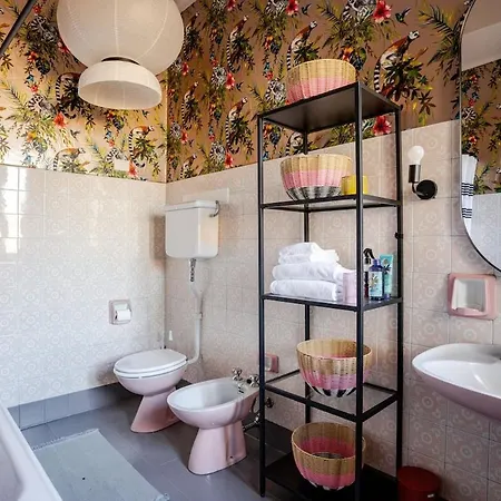 Tilda - Design In The Historic Center Apartment