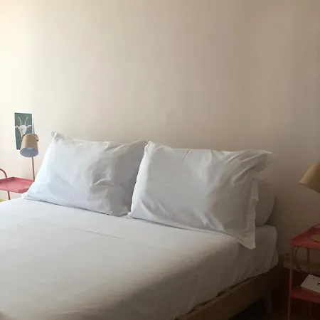 Tilda - Design In The Historic Center Apartment *