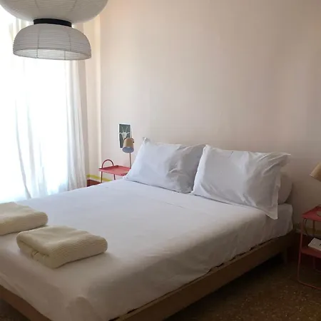 Apartment Tilda - Design In The Historic Center